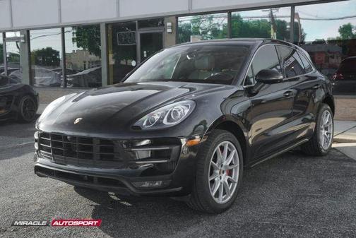 2017 Porsche Macan Turbo