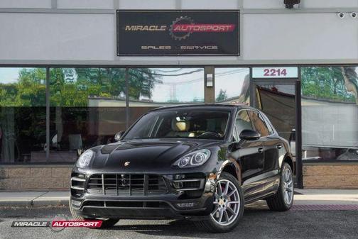 2017 Porsche Macan Turbo