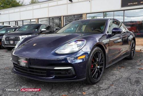 2017 Porsche Panamera 4S