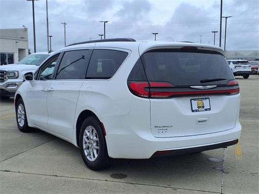 2022 Chrysler Pacifica Touring-L