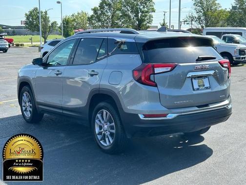 2024 GMC Terrain SLT