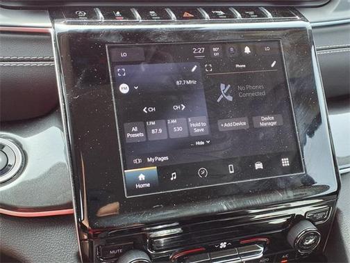 2022 Jeep Grand Cherokee Laredo