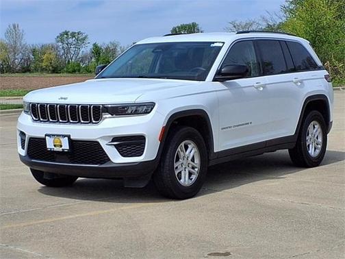 2022 Jeep Grand Cherokee Laredo