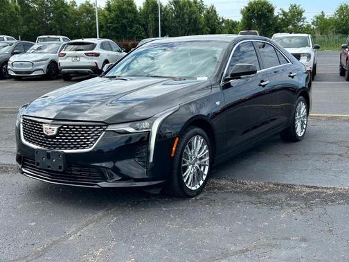 2023 Cadillac CT4 Luxury