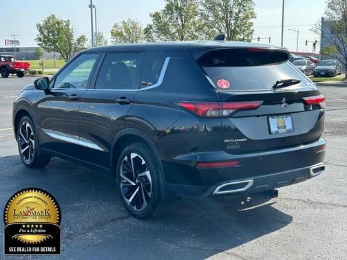 2022 Mitsubishi Outlander ES