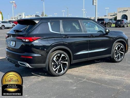 2022 Mitsubishi Outlander ES