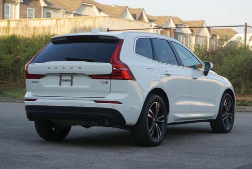 2019 Volvo XC60 T5 Momentum