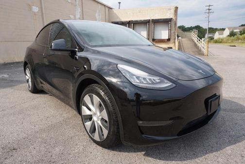 2021 Tesla Model Y Standard Range Rear-Wheel Drive