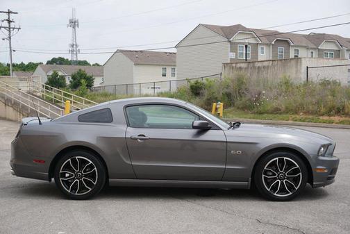 Black 2013 Ford Mustang GT Premium