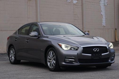 2015 INFINITI Q50 Premium