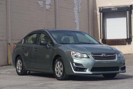 2016 Subaru Impreza 2.0i