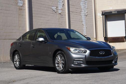 2015 INFINITI Q50 Base