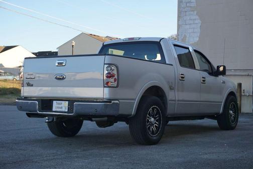 2004 Ford F-150 Lariat