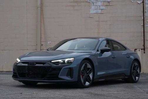 2022 Audi RS e-tron GT quattro