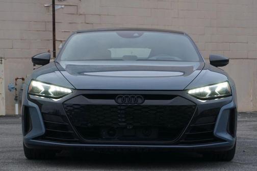 2022 Audi RS e-tron GT quattro