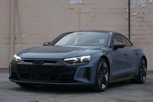 2022 Audi RS e-tron GT quattro