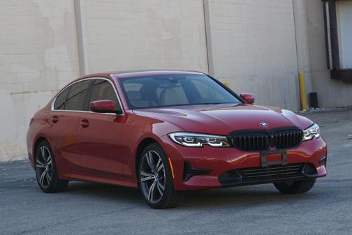 Melbourne Red Metallic 2021 BMW 330 xDrive