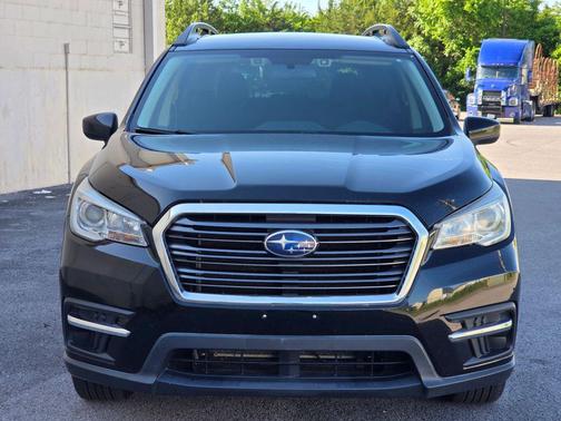 2019 Subaru Ascent Base 8-Passenger