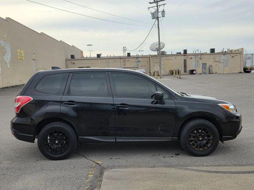2016 Subaru Forester 2.5i