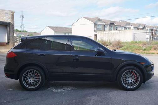 2012 Porsche Cayenne Turbo