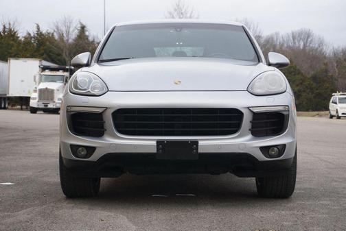 2017 Porsche Cayenne Platinum Edition