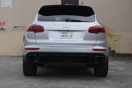 2017 Porsche Cayenne Platinum Edition
