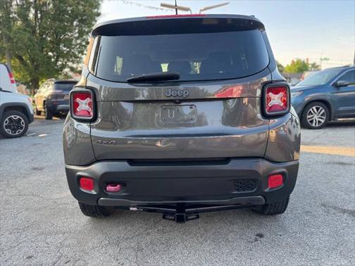 2016 Jeep Renegade Trailhawk