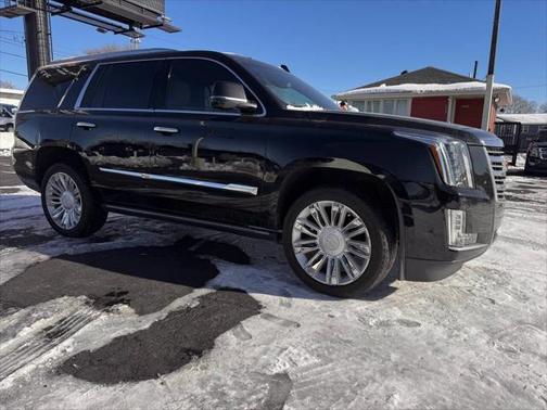 2017 Cadillac Escalade Platinum