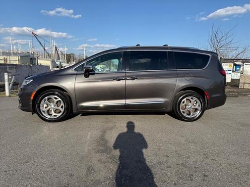 2021 Chrysler Pacifica Limited AWD