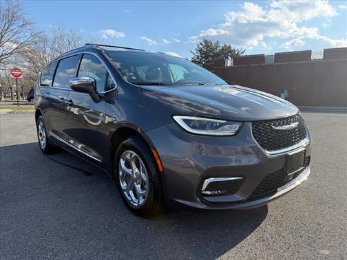 2021 Chrysler Pacifica Limited AWD