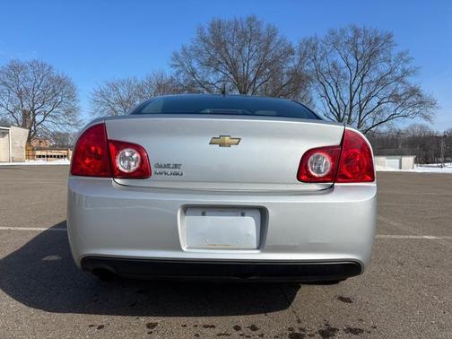 2011 Chevrolet Malibu LS