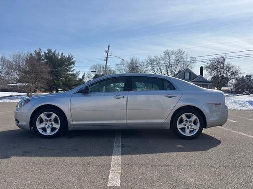 2011 Chevrolet Malibu LS