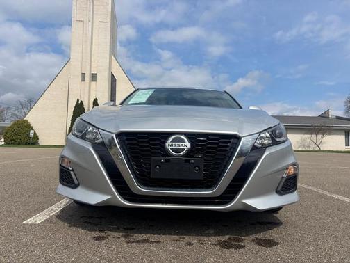 Brilliant Silver Metallic 2020 Nissan Altima 2.5 S
