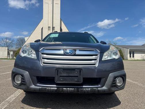 Carbide Gray Metallic 2014 Subaru Outback 2.5i Premium