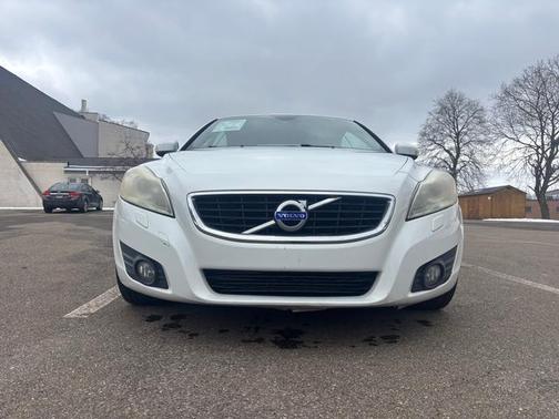 2012 Volvo C70 T5