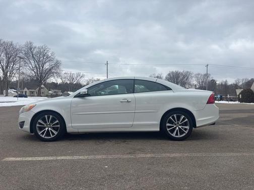 2012 Volvo C70 T5