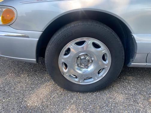 2000 Lincoln Continental