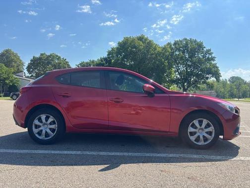 Soul Red Metallic 2016 Mazda Mazda3 i Sport