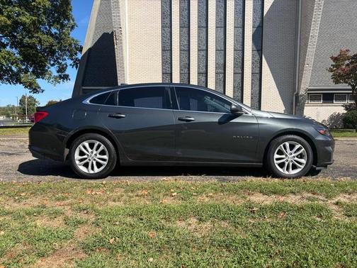 2017 Chevrolet Malibu 1LT