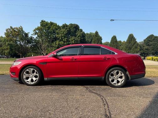 2011 Ford Taurus SEL