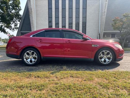 2011 Ford Taurus SEL