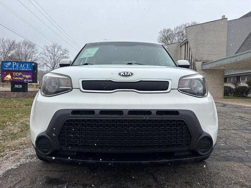 2016 Kia Soul Base