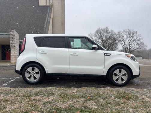 2016 Kia Soul Base