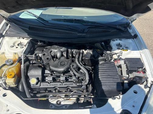 Stone White 2004 Chrysler Sebring GTC