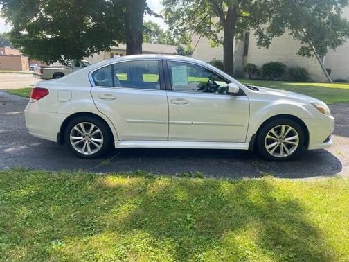 2014 Subaru Legacy 2.5i Premium
