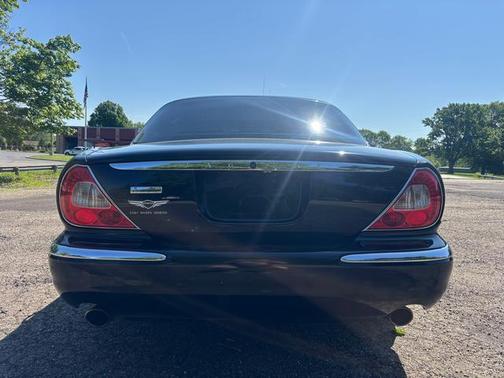 Ebony 2007 Jaguar XJ Vanden Plas