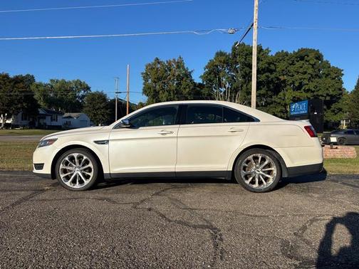 2015 Ford Taurus Limited