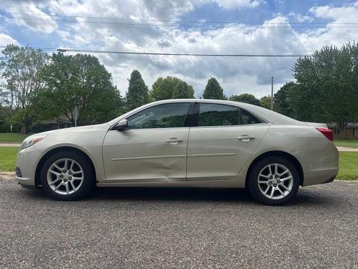 Champagne Silver 2013 Chevrolet Malibu 1LT