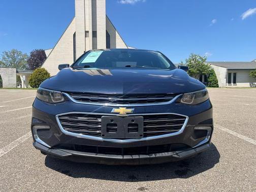 Arctic Blue Metallic 2017 Chevrolet Malibu 1LT