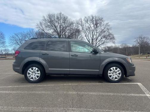 2020 Dodge Journey SE Value